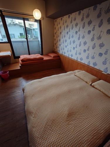 room detail thumbnail 0