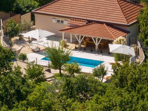 Viesnīcas āriene, Villa Gabriel - Three Bedroom Villa with Outdoor Pool in Pokrovnik