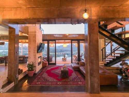 مدخل, CLOUD 9 - KNYSNA DREAM HOME in كنيسنا