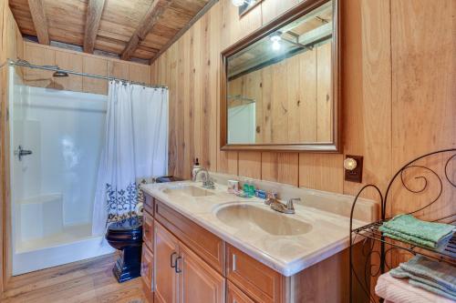 Pet-Friendly Opp Vacation Rental with Spacious Deck!