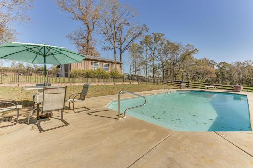 Pet-Friendly Opp Vacation Rental with Spacious Deck!