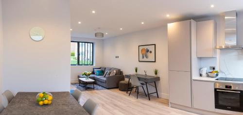 Hendon Luxury Home 2 - Apartment - Hendon