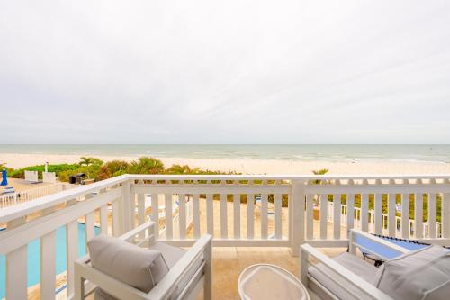 Emerald on the Water - Formerly Belleair Beach Club