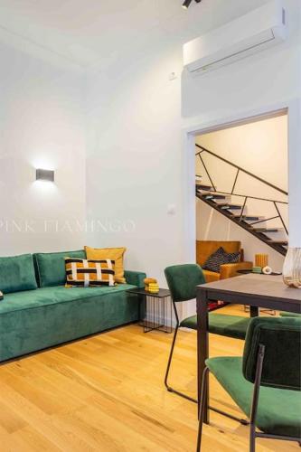 Elegant Stay Near Hungarian Museum by Pink Flamingo, Budapest