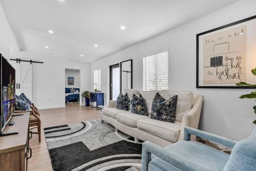 Casa De Miller in Olympia Heights