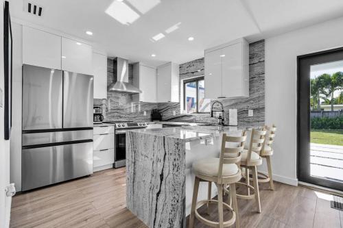 Casa De Miller in Olympia Heights