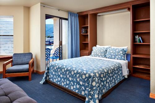 Deluxe Suite with Sea View