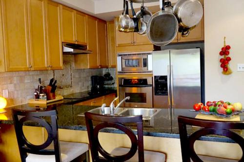 Stunning Rooms in Townhouse across the Beach near เดอะบีชวิลเลจ