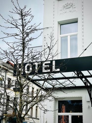 Hotel La Grande Cloche - image 14