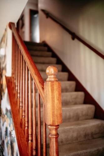 That 70s House at Hidden Creek Estates in Roscoe, USA