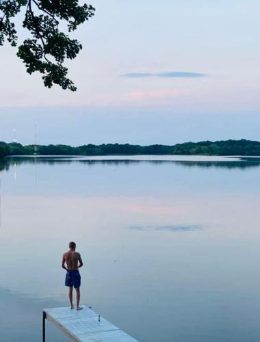 Surrounding environment, Over 200' of Shoreline on Foot Lake!! Great Fishing Year Round! in Willmar (MN)