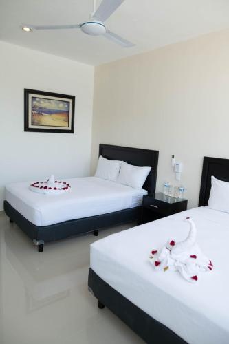 Superior Twin Room image 1