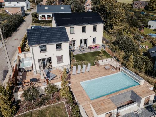 MY House's - 3 maisons avec piscine commune et la maison pour 3 personnes max avec jacuzzi privé gîte à louer Villers-le-Bouillet