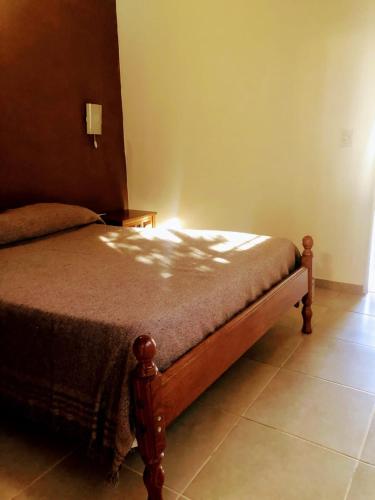 One-Bedroom Apartment image 2