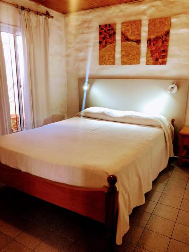 Two-Bedroom Apartment image 5