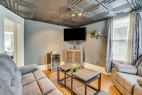 Columbus Apartment about 2 Mi to Ohio State University in Columbus, USA