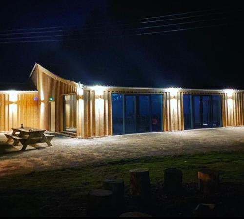 外部景觀, The Holford Arms in 迪德馬頓