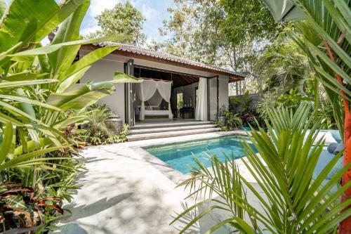 KELUK Boutique Villas, Private Pool, 7-Min Walk to Bingin Beach, Bali