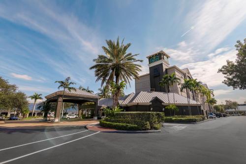 La Quinta by Wyndham Miami Airport West - image 10