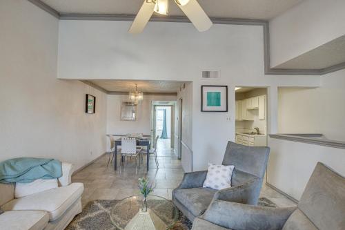 Inviting Dallas Condo Less Than 2 Mi to NorthPark! in Dallas, USA