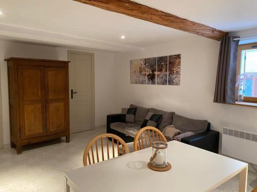 Résidence Saint-Jean (Residence Saint-Jean) in Saint-Dalmas-le-Selvage