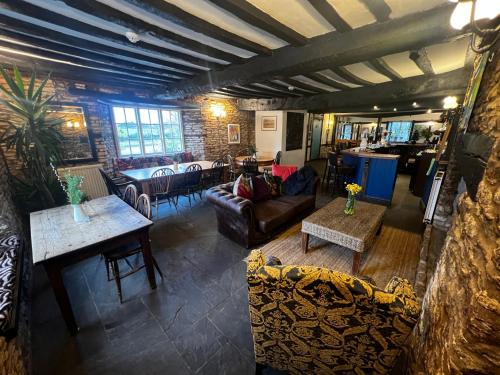 Bar/Lounge, The Holford Arms in Didmarton