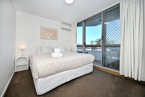 Sun, Surf, and Sand at Parkyn!, Mooloolaba (photo 7)