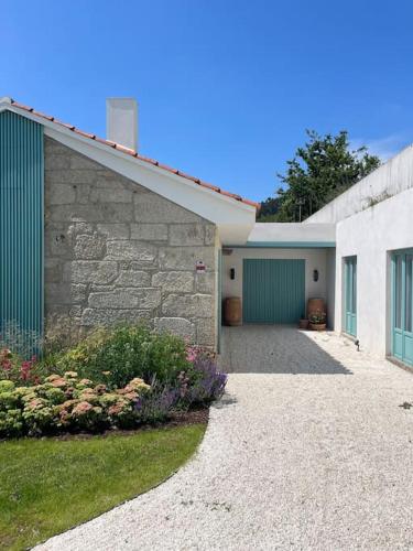 Casa soleada con jardin y vistas al mar en Sanxenxo