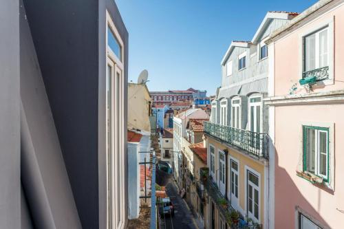 16 2 - Lisbon City Balcony 5