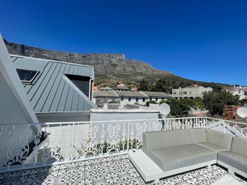 Luxury Victorian House w/Spectacular Roof Terrace
