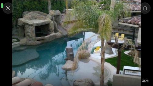 Warm Sands Villa-Moving River/Island in Palm Springs, USA