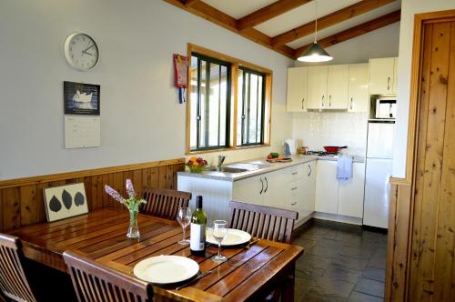 Kitchen, Diamond Forest Farm Stay in Manjimup