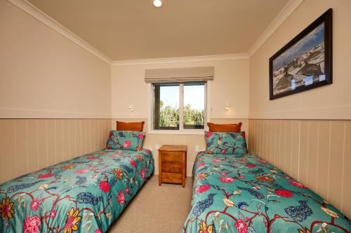 Kakatu Retreat Bed & Breakfast Kakatu Retreat Bed & Breakfast