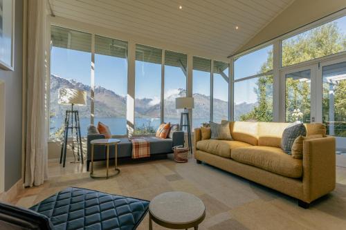 Grand Lake View Suite