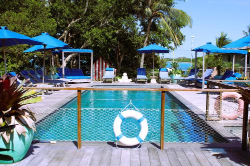 בריכת שחיה, Beach House Lodge in Malabou