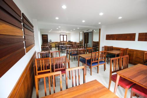 อาหารและเครื่องดื่ม, ไท่ชาน สวีทส์ (Tai-Shan Suites) in ราชบุรี