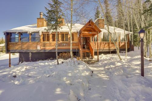 Charming Brian Head Condo Rental with Ski Shuttle! in Brian Head (UT)
