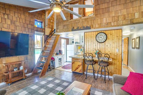 Charming Brian Head Condo Rental with Ski Shuttle! in Brian Head (UT)