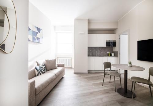 Easylife - Milano - Pantano 2 Pluto - Duomo
