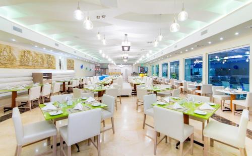 Restaurant, Hotel Dann Cartagena in El Laguito