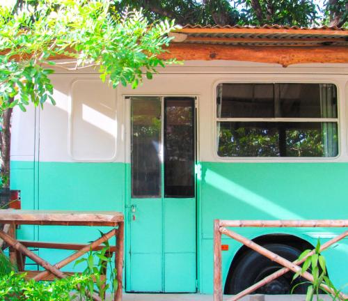 Hospedaje Combi dream bird in Coco