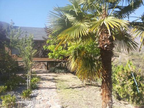 Refugio cordillerano, quincho y piscina