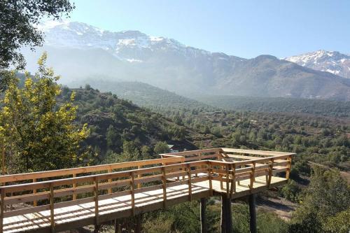 Refugio cordillerano, quincho y piscina