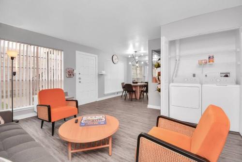 Modern 2 bedroom 2 bathroom Apartment Near Galleria in Houston, USA