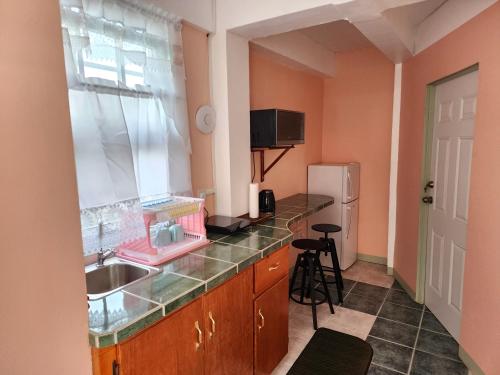 C&M Suites C&M Suites