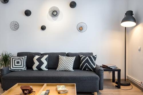One-Bedroom Apartment image 8