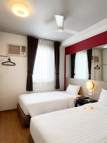 Twin Room room in Easy Planet Pattaya