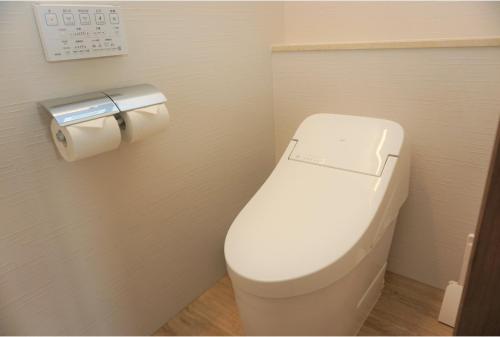 Deluxe Family Room image 7