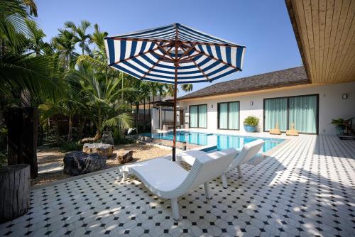 Swimming pool, Thammachard29 Resort Baangrood near Pramaha Tat Jede Pukde Prakad
