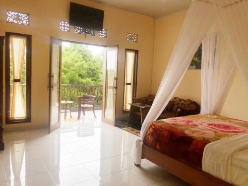 Munduk Sena in Munduk